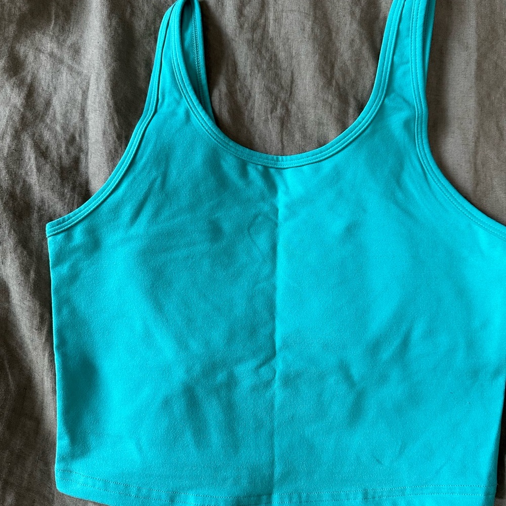 Fleo Turquoise Scoop Neck Sports Crop
